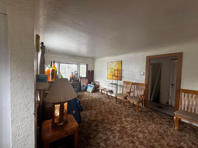 1740 Riverside Drive, Klamath Falls, OR 97601