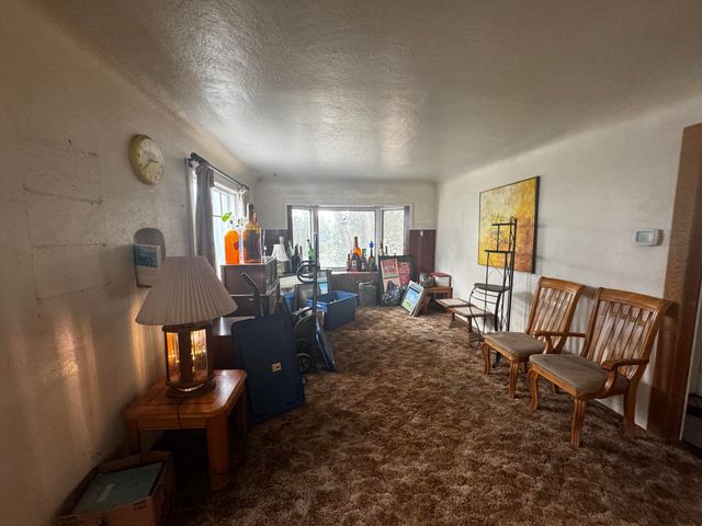 1740 Riverside Drive, Klamath Falls, OR 97601