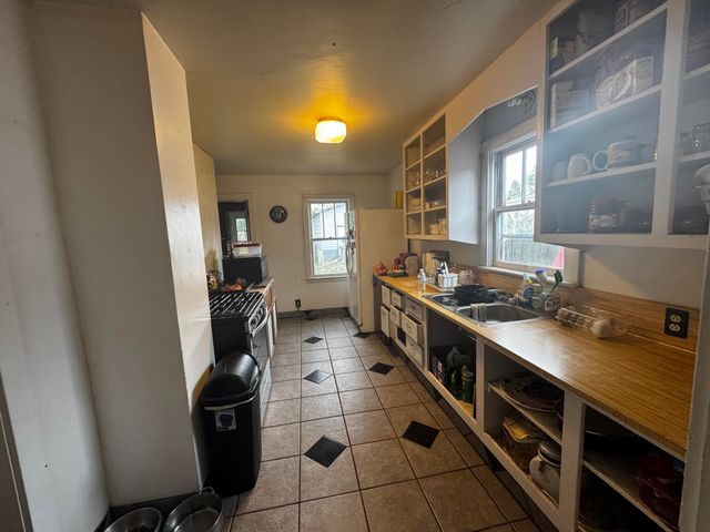 1740 Riverside Drive, Klamath Falls, OR 97601