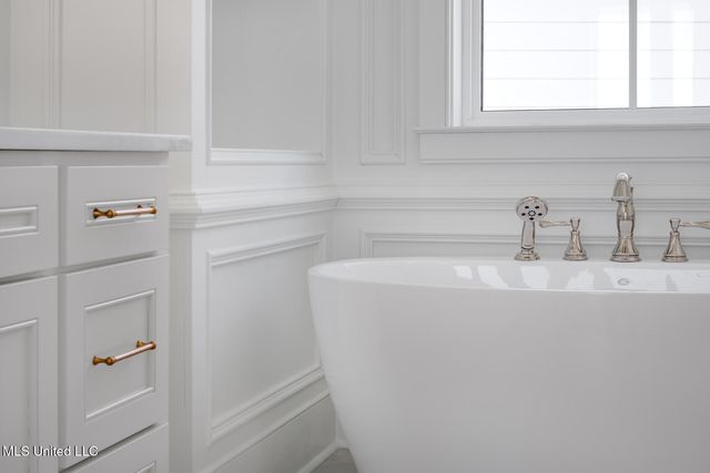 100 S Beach Drive, Ocean Springs, MS 39564