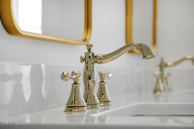 100 S Beach Drive, Ocean Springs, MS 39564