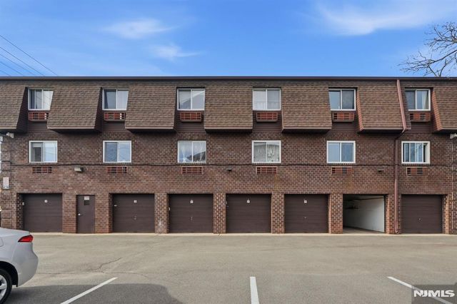 9 Vreeland Street 2F, Hackensack, NJ 07601