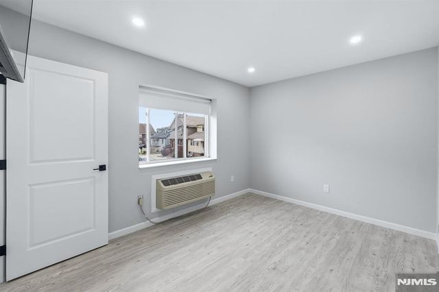 9 Vreeland Street 2F, Hackensack, NJ 07601