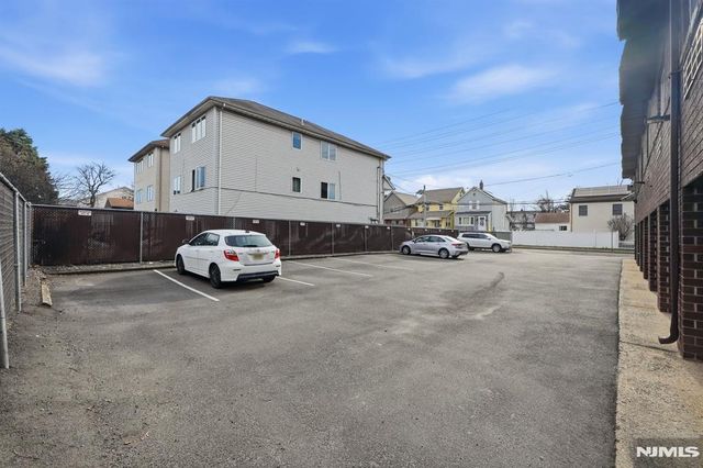 9 Vreeland Street 2F, Hackensack, NJ 07601