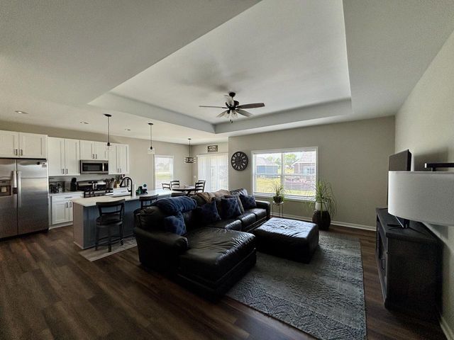 439 East STREET, Juneau, WI 53039