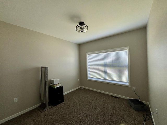 439 East STREET, Juneau, WI 53039