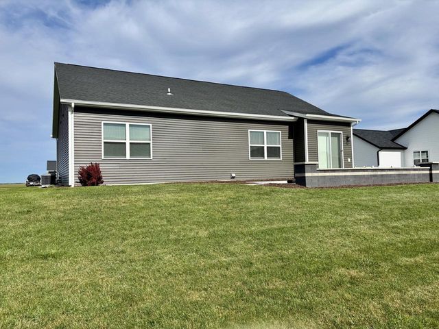 439 East STREET, Juneau, WI 53039