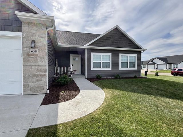 439 East STREET, Juneau, WI 53039