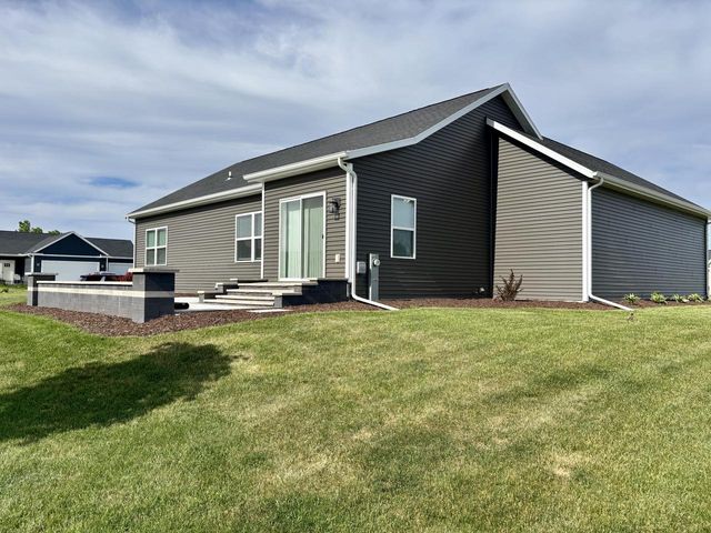439 East STREET, Juneau, WI 53039