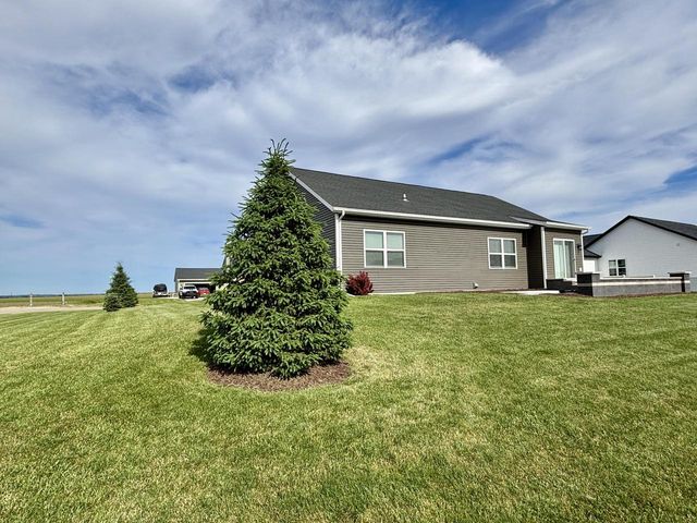 439 East STREET, Juneau, WI 53039
