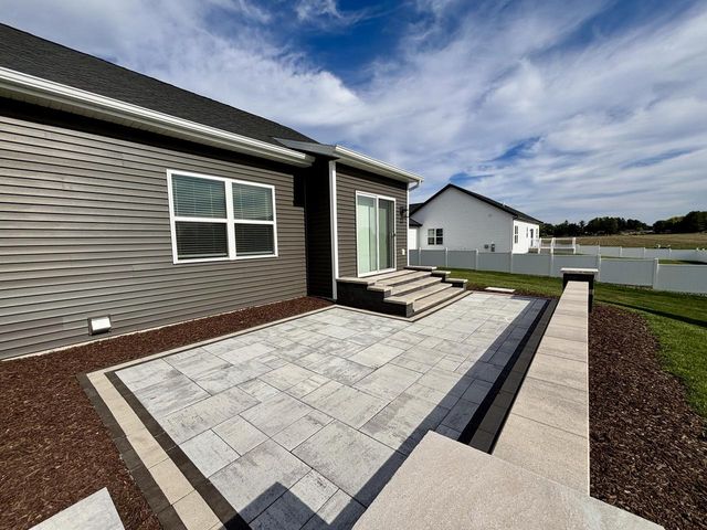 439 East STREET, Juneau, WI 53039