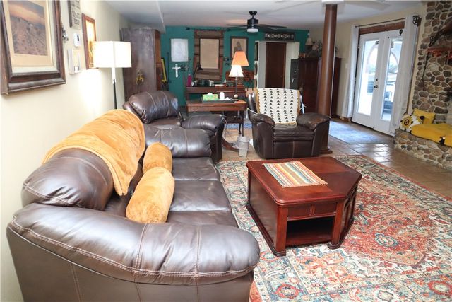 289 E County Road 2150, Kingsville, TX 78363