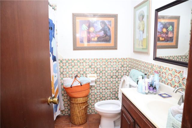 289 E County Road 2150, Kingsville, TX 78363