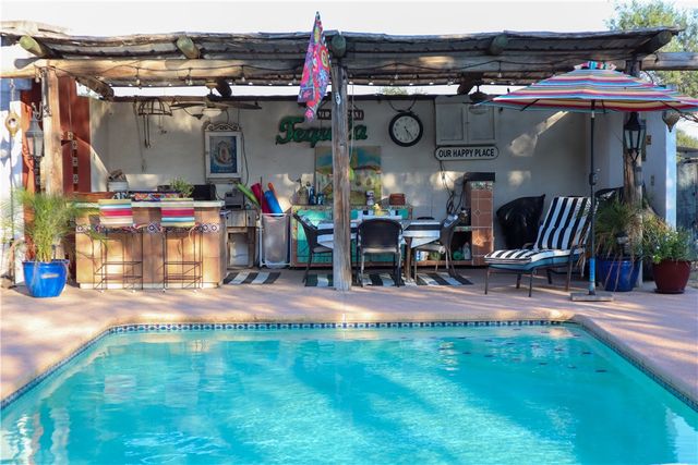 289 E County Road 2150, Kingsville, TX 78363