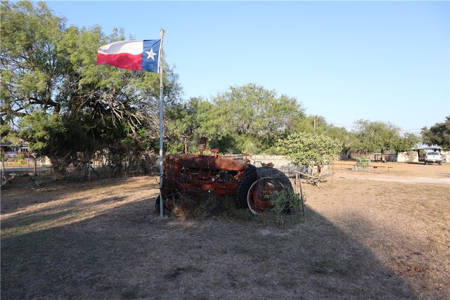 289 E County Road 2150, Kingsville, TX 78363