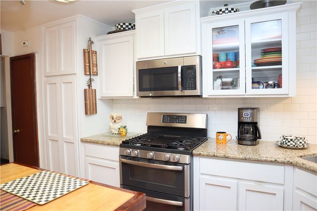 289 E County Road 2150, Kingsville, TX 78363