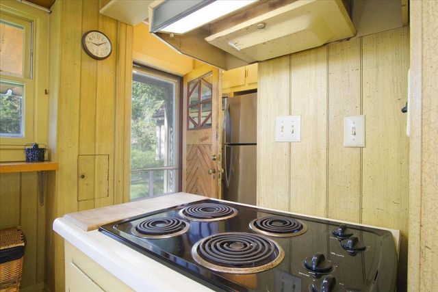 2303 Chamberlain Avenue, Madison, WI 53726