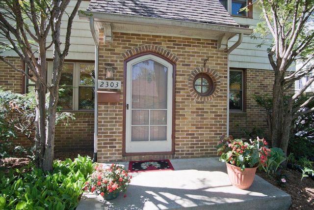 2303 Chamberlain Avenue, Madison, WI 53726
