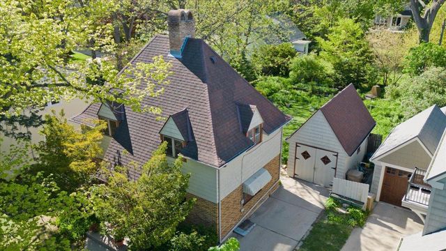 2303 Chamberlain Avenue, Madison, WI 53726