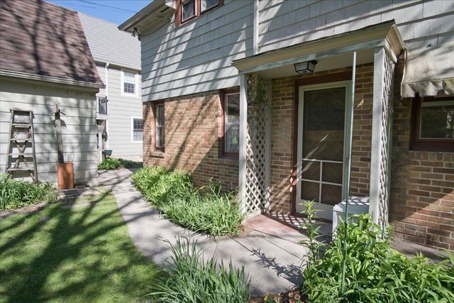 2303 Chamberlain Avenue, Madison, WI 53726