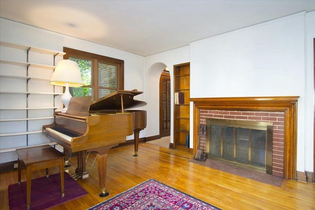 2303 Chamberlain Avenue, Madison, WI 53726