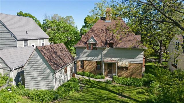 2303 Chamberlain Avenue, Madison, WI 53726