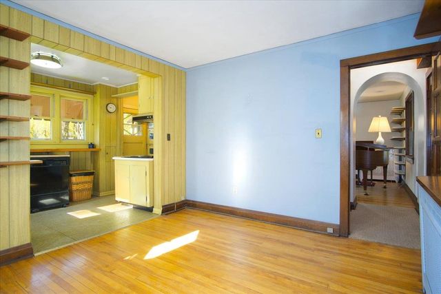 2303 Chamberlain Avenue, Madison, WI 53726