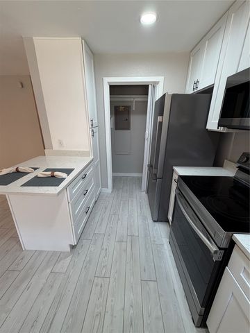 1108 Harwell Drive 1711, Arlington, TX 76011