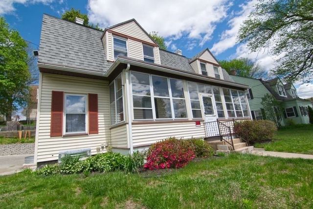 58-60 Ward St, Fitchburg, MA 01420