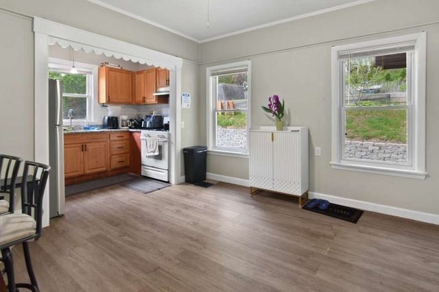 58-60 Ward St, Fitchburg, MA 01420