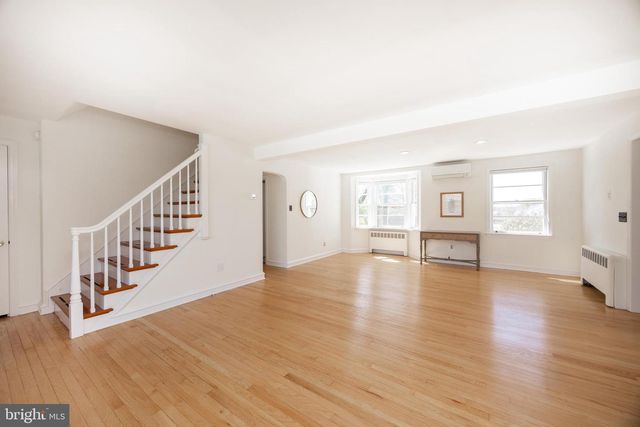 382 OAK DR, Harleysville, PA 19438