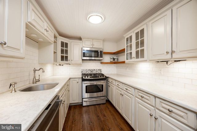 382 OAK DR, Harleysville, PA 19438