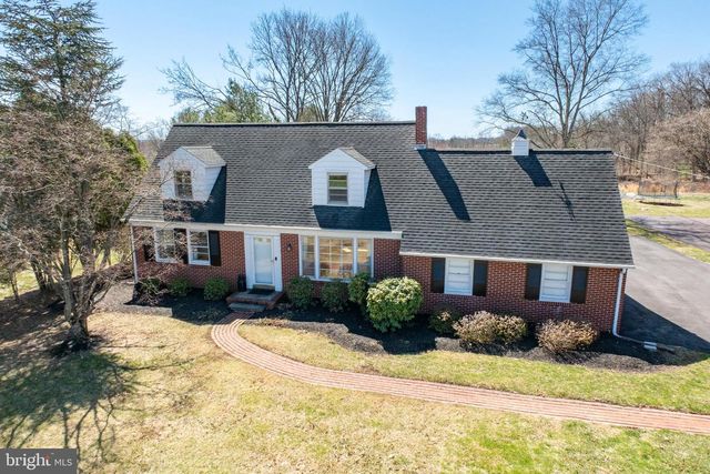 382 OAK DR, Harleysville, PA 19438