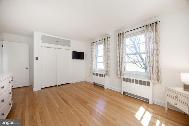 382 OAK DR, Harleysville, PA 19438