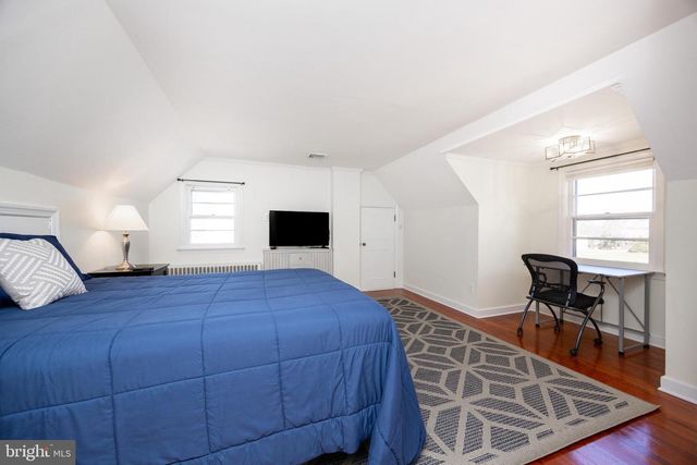 382 OAK DR, Harleysville, PA 19438