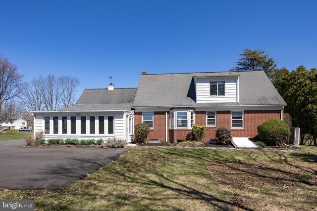 382 OAK DR, Harleysville, PA 19438