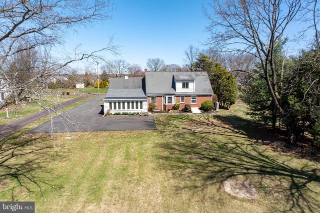 382 OAK DR, Harleysville, PA 19438