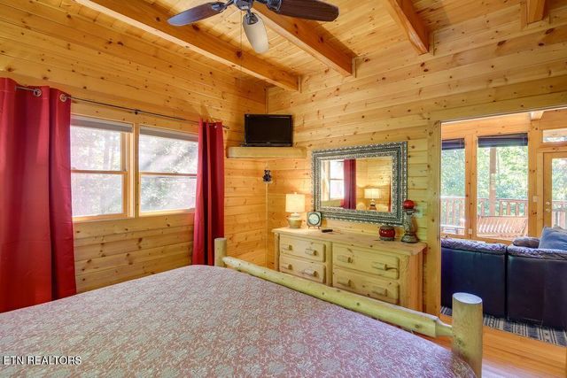 3572 Pebbles Mtn Way, Sevierville, TN 37862