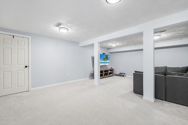 300 Woburn St, Wilmington, MA 01887