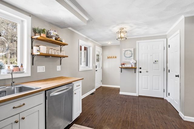 300 Woburn St, Wilmington, MA 01887