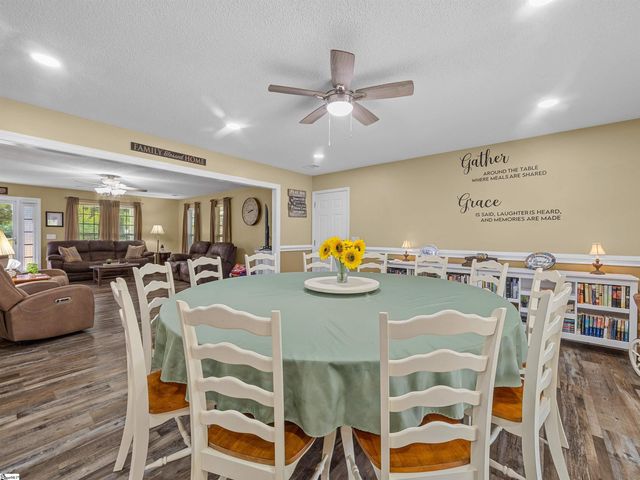 1915 Duncan Reidville Road, Duncan, SC 29334