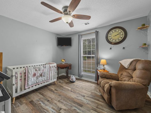 1915 Duncan Reidville Road, Duncan, SC 29334