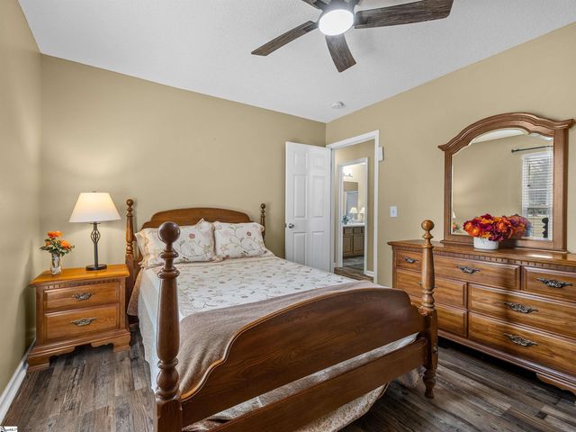 1915 Duncan Reidville Road, Duncan, SC 29334