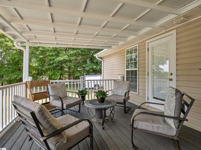 1915 Duncan Reidville Road, Duncan, SC 29334