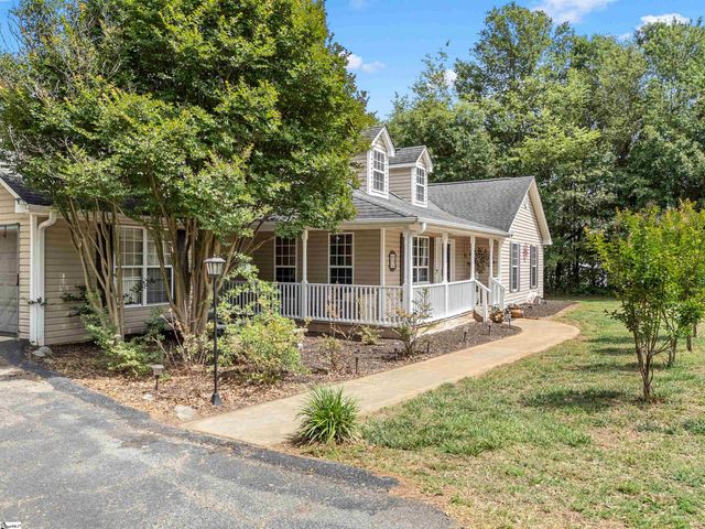 1915 Duncan Reidville Road, Duncan, SC 29334