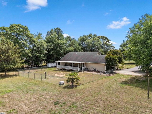 1915 Duncan Reidville Road, Duncan, SC 29334