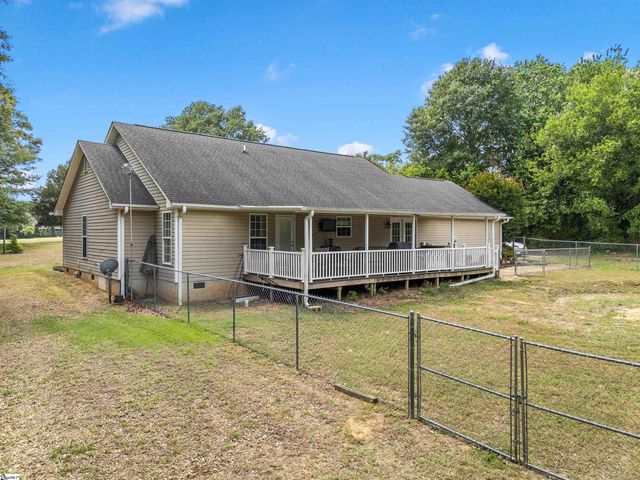 1915 Duncan Reidville Road, Duncan, SC 29334