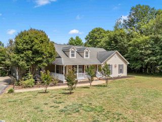 1915 Duncan Reidville Road, Duncan, SC 29334