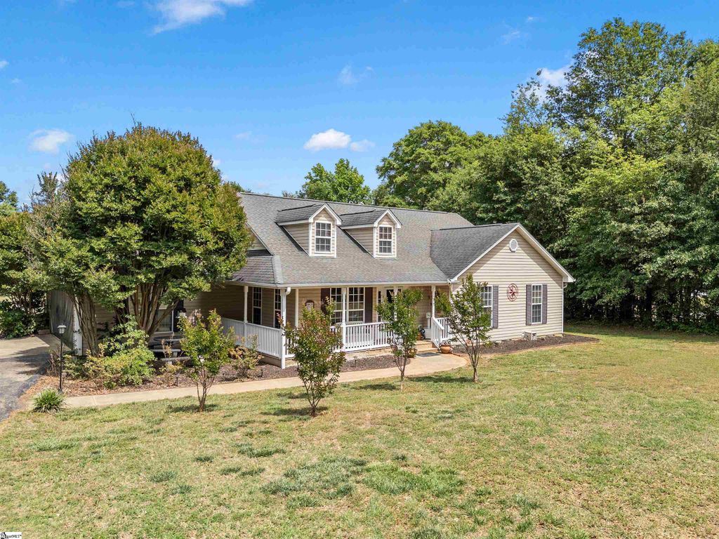 1915 Duncan Reidville Road, Duncan, SC 29334