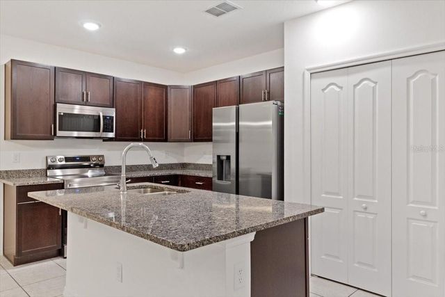 1200 WAHNETA DRIVE, Kissimmee, FL 34759